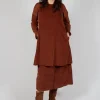 Sleeveless Tunic V in Rust