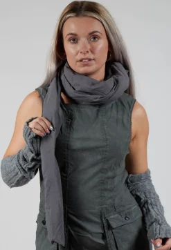 Smooth Puffer Scarf in Coal Cloud