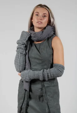 Smooth Puffer Scarf in Coal Cloud