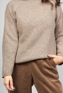Somerset Cashmere Blend Jumper in Latte