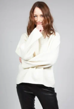 Somerset Cashmere Blend Jumper in Cream