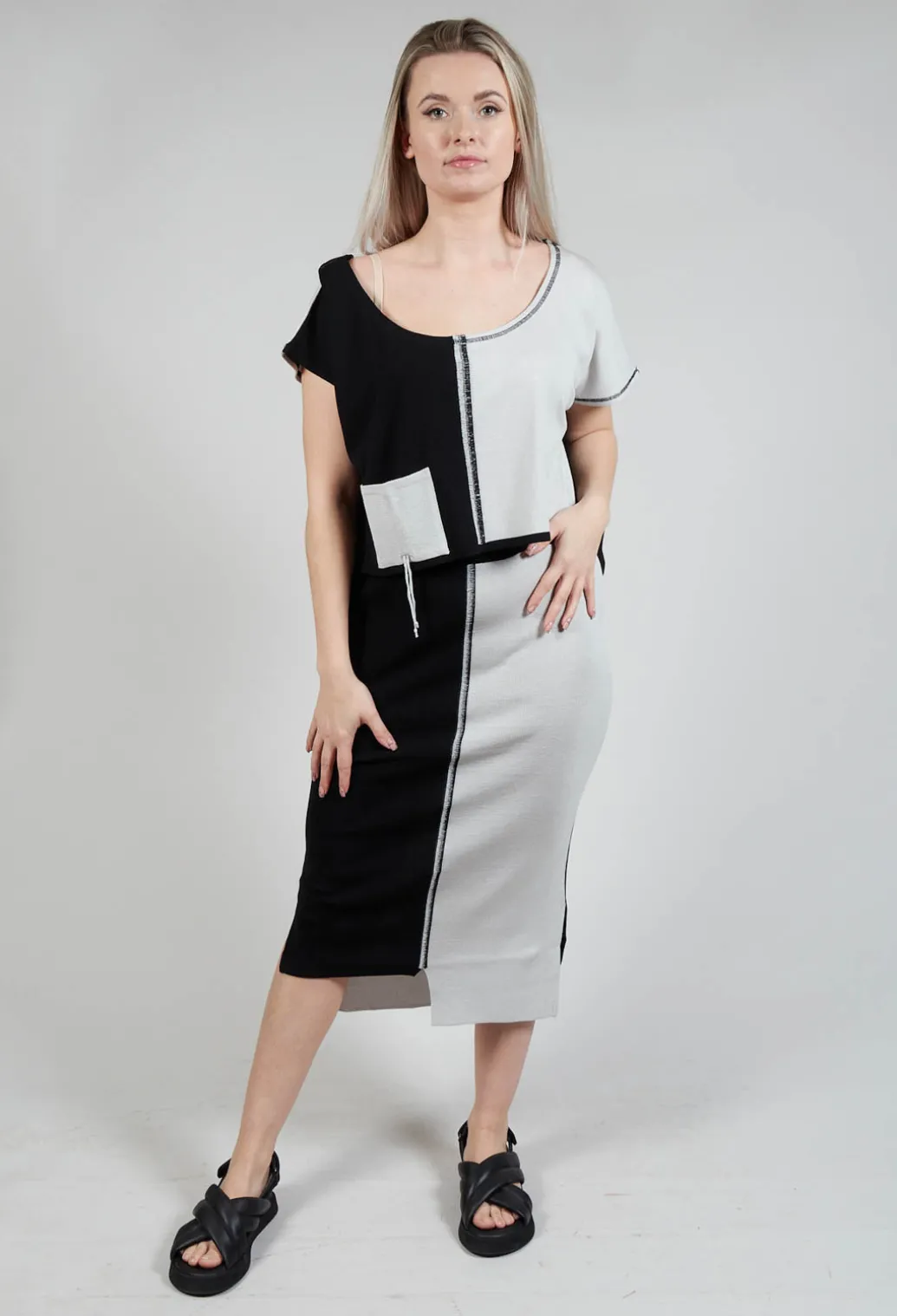 Stitch Pencil Skirt in Black and Silver