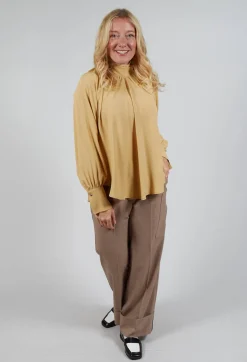 Storre Blouse in Butter
