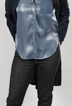 Straight Leg Jeans in Black