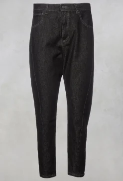 Straight Leg Jeans in Black