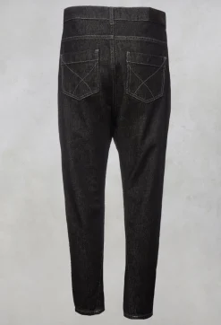 Straight Leg Jeans in Black