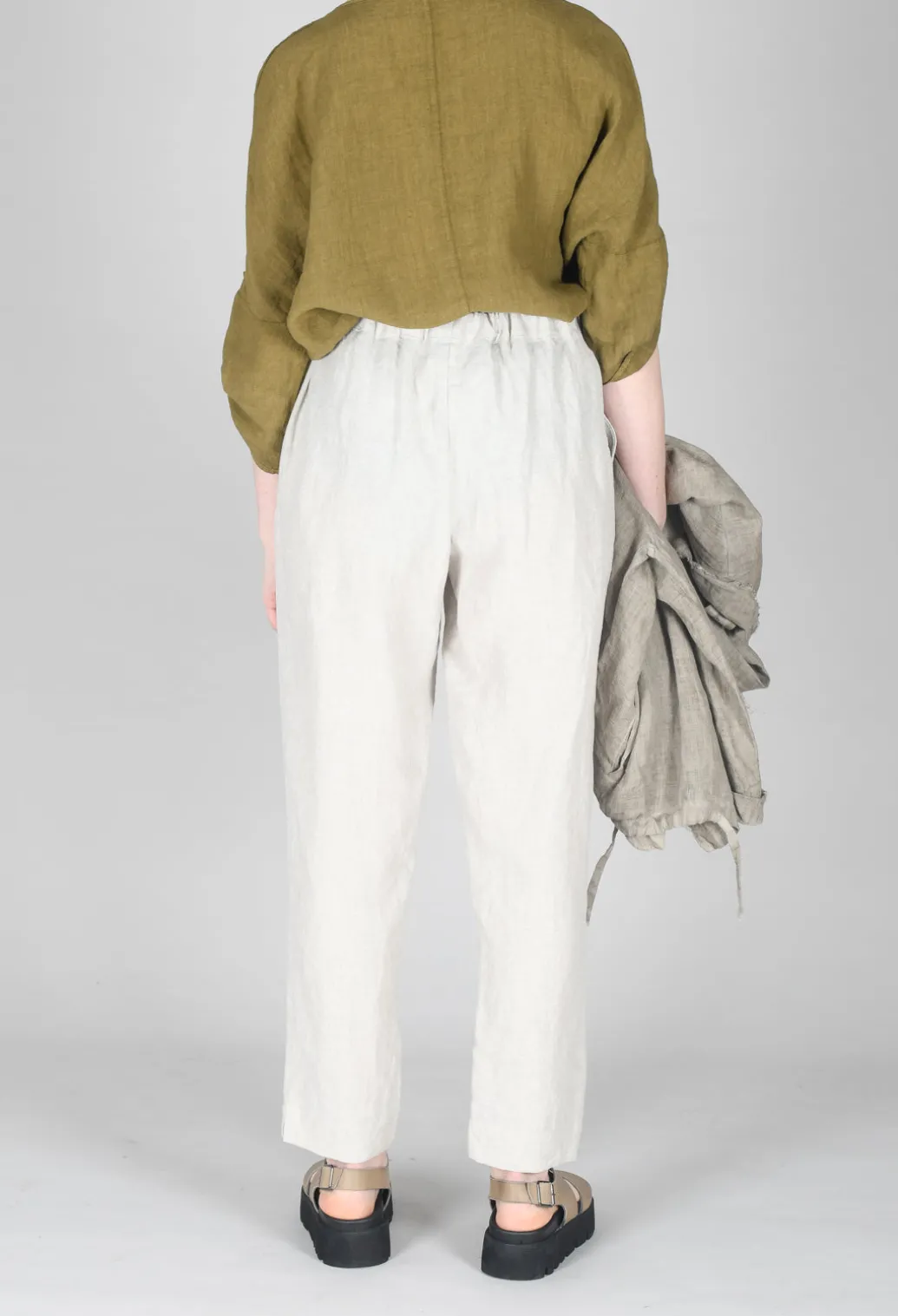 Straight Leg Trousers in Beige