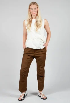 Straight Leg Trousers in Oliva