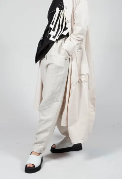 Straight Leg Trousers in Beige
