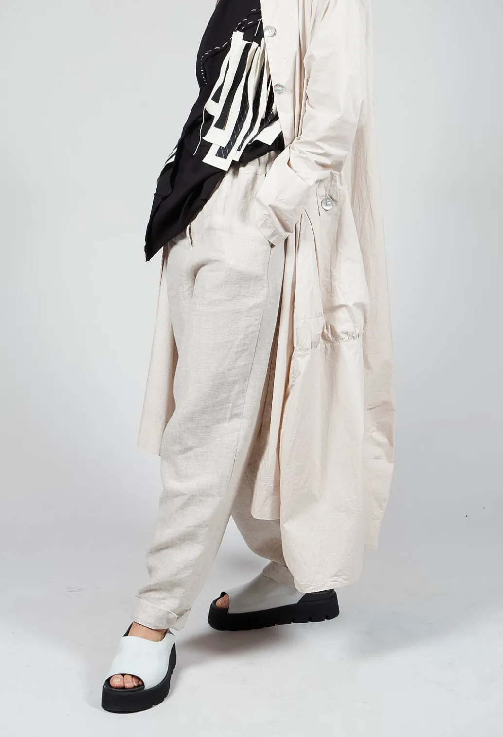 Straight Leg Trousers in Beige