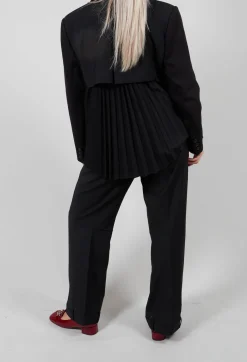 Straight Leg Trousers with Feature Hems in Nero