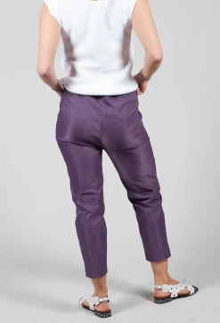 Straight Leggings in Deep Purple