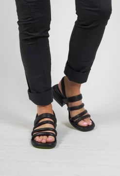Strappy Sandals in Nero