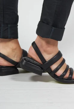 Strappy Sandals in Nero