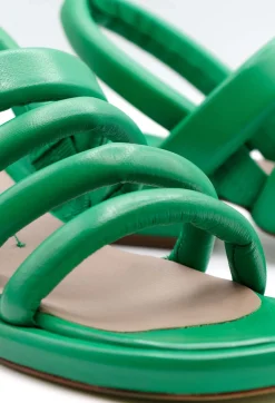 Strappy Sandals in Verde