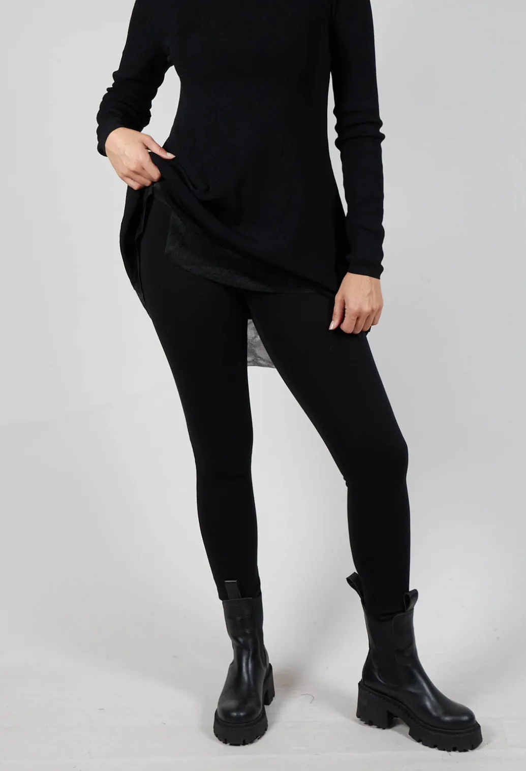 Stretch Fit Leggings in Black