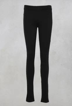 Stretch Fit Leggings in Black
