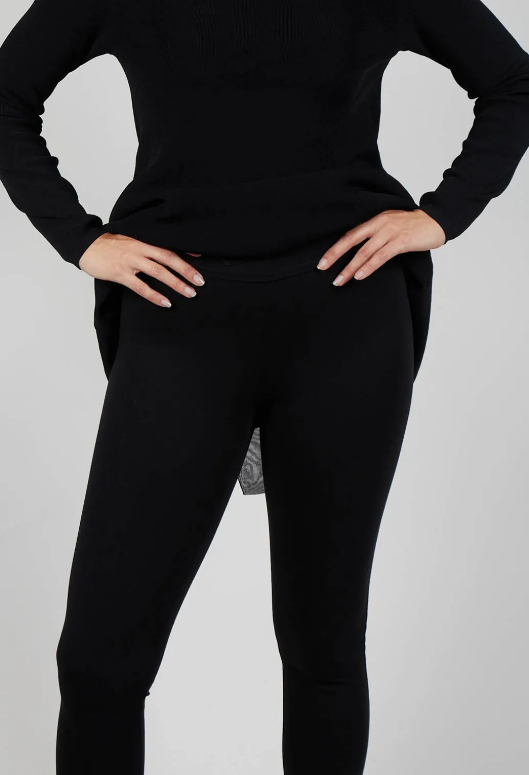 Stretch Fit Leggings in Black