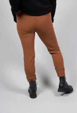 Stretch Fit Long Leggings in Tobacco