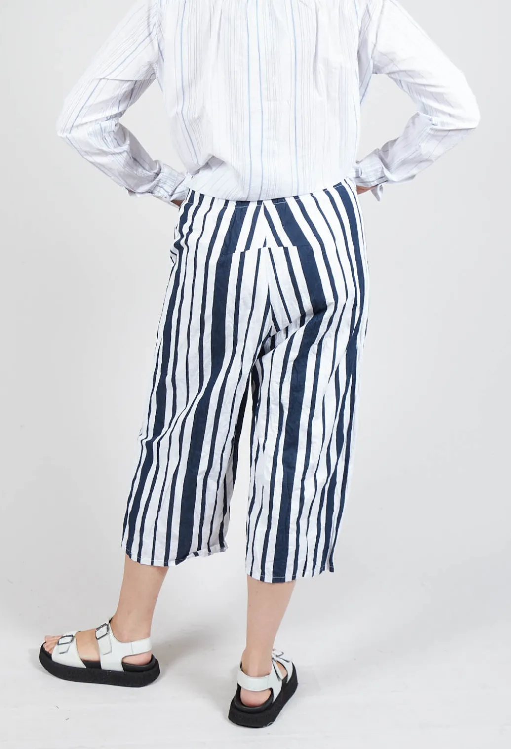 Striped Cropped Style - Casual Trousers in White