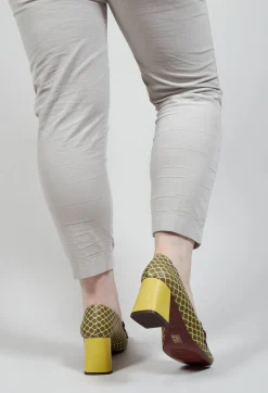 Suin Heel in Lemon and Green