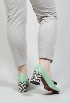 Suleiko Heel in Mint Black and White