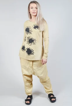 Sunflower Graphic Top in Wax Flock Cloud