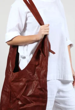 Suspender Bag in Waxy Cinnamon