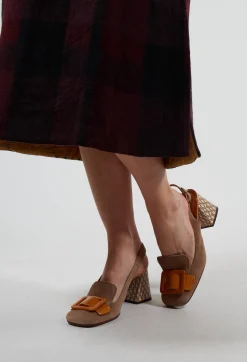 Suzan Heel in Ocre Brown