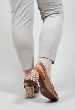 Suzan Heel in Ocre Brown