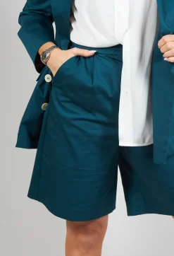Tailored Bermuda Shorts in Poseidon Green