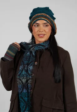 Tama Wool Scarf in Turquoise