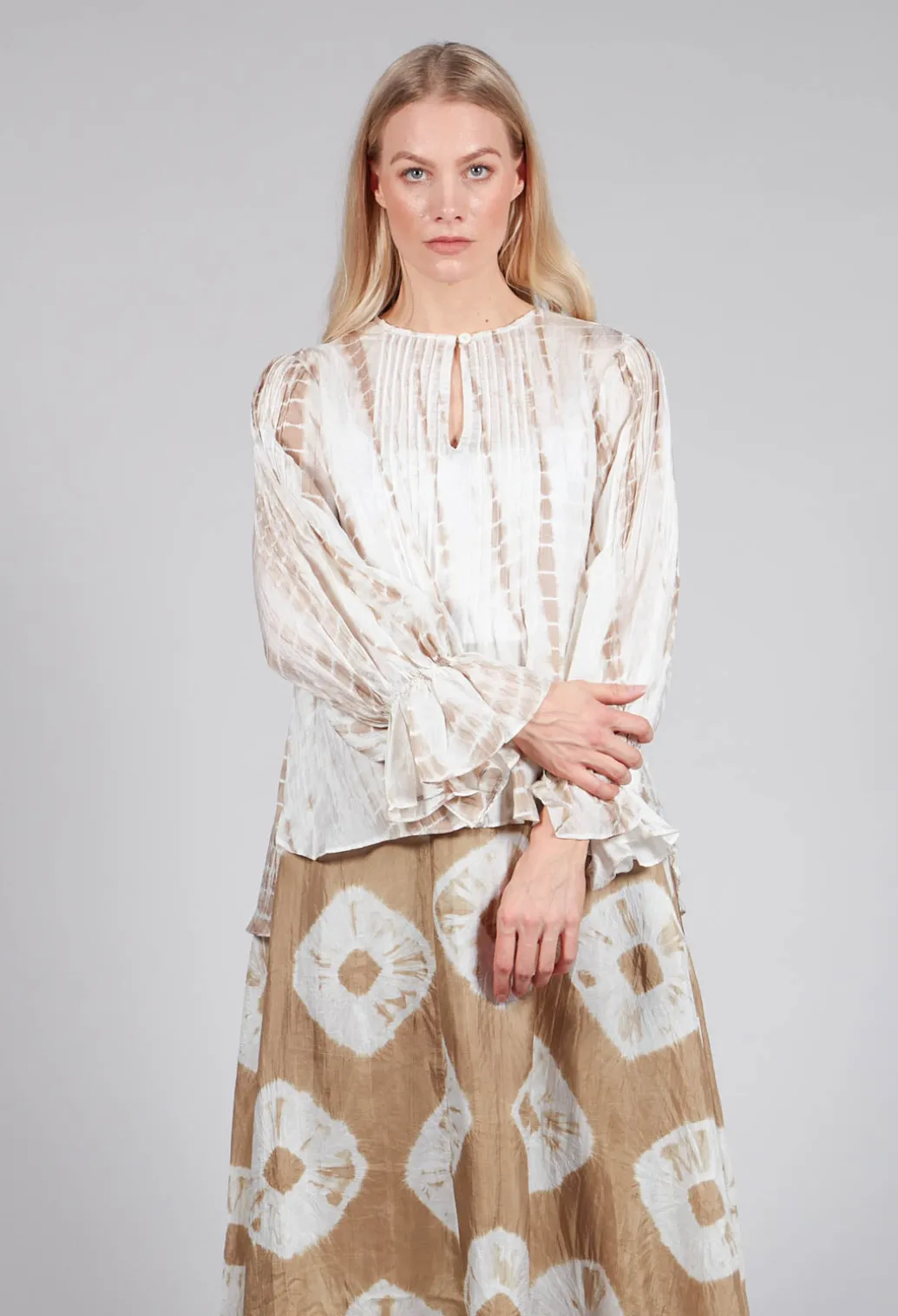 Tana Shirt in Beige and Cream