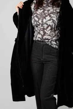 Taras Coat in Black