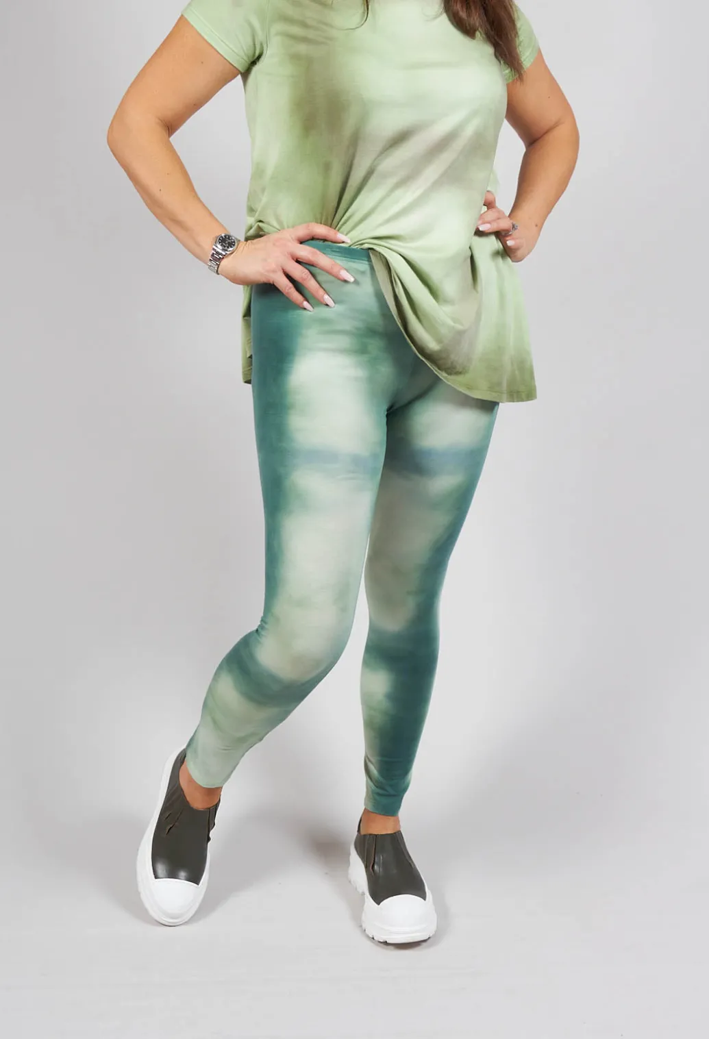 Taylora Leggings in Grass Green