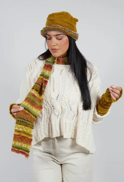 Textile Wool Scarf in Olive