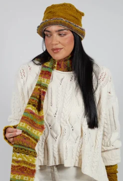 Textile Wool Scarf in Olive