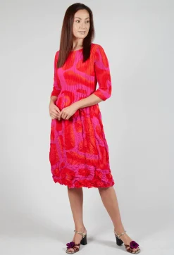 Three Quarter Sleeve Smash Dress in Pink Tuscon