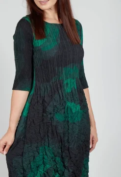 Three Quarter Sleeve Smash Dress in Forest Rose