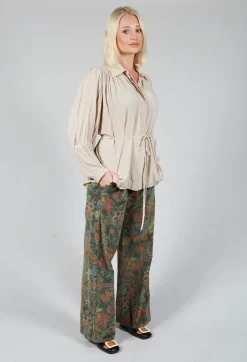 Torre Lightweight Pleated Shirt in Beige