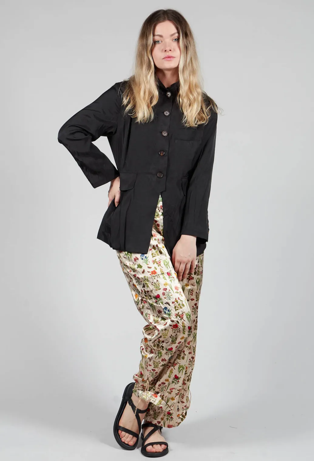 Treasury Pleat Jacket in Black