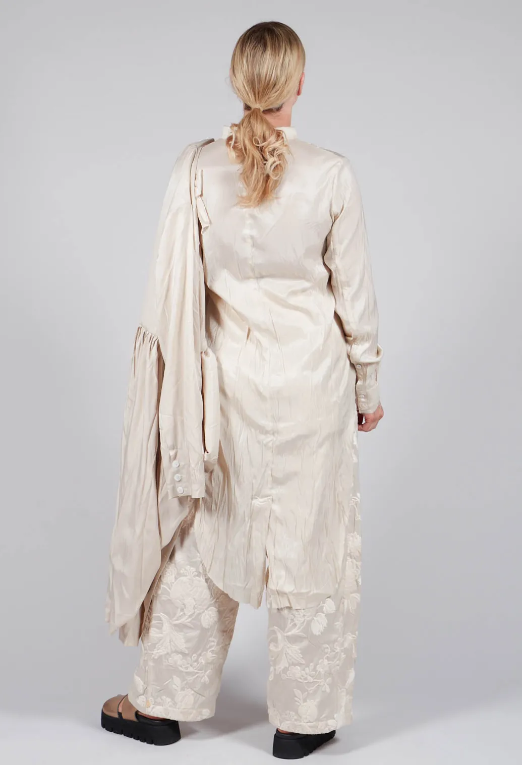 Treasury Tongue Shirt in Cream