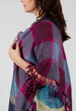 Triangle Scarf in Tartan Bordeaux