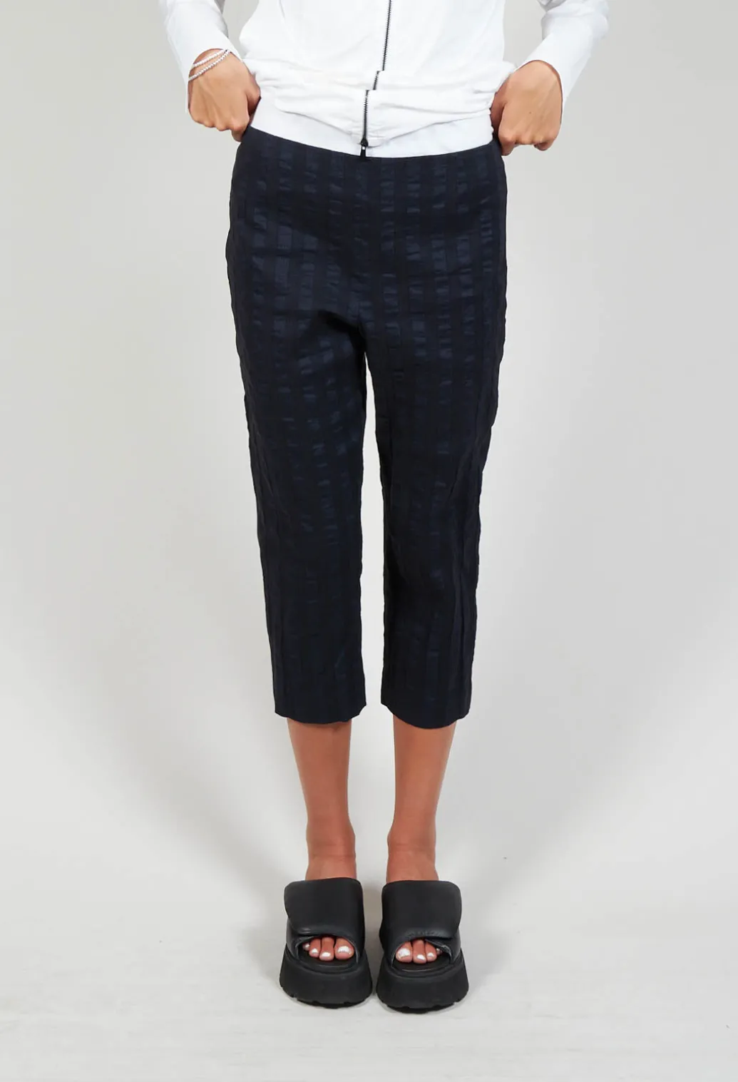 3/4 Trousers in Stripe / Navy