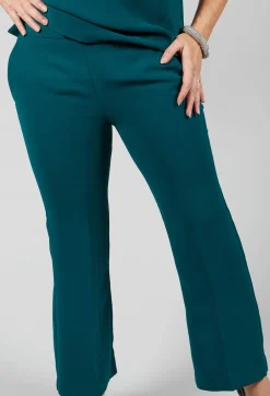 Trousers in Verde Bottiglia