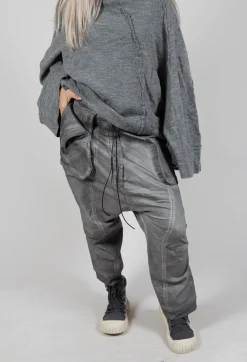 Trousers with Statement Pockets in Pencil Cloud