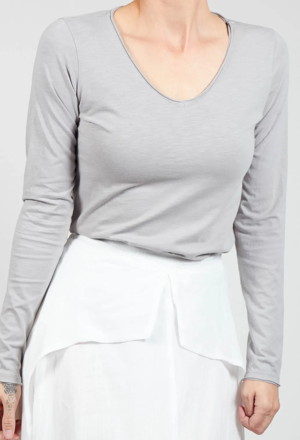 T-Shirt in 654 Grey