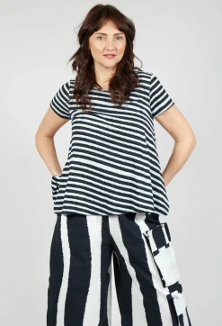 T-Shirt with Drawstring Hem in Black Print