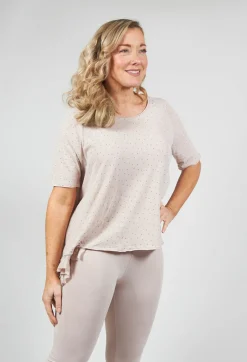 T-Shirt with High Low Hem in Dots