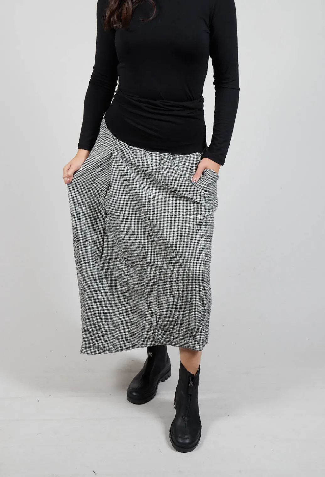 Tula Skirt in Nero